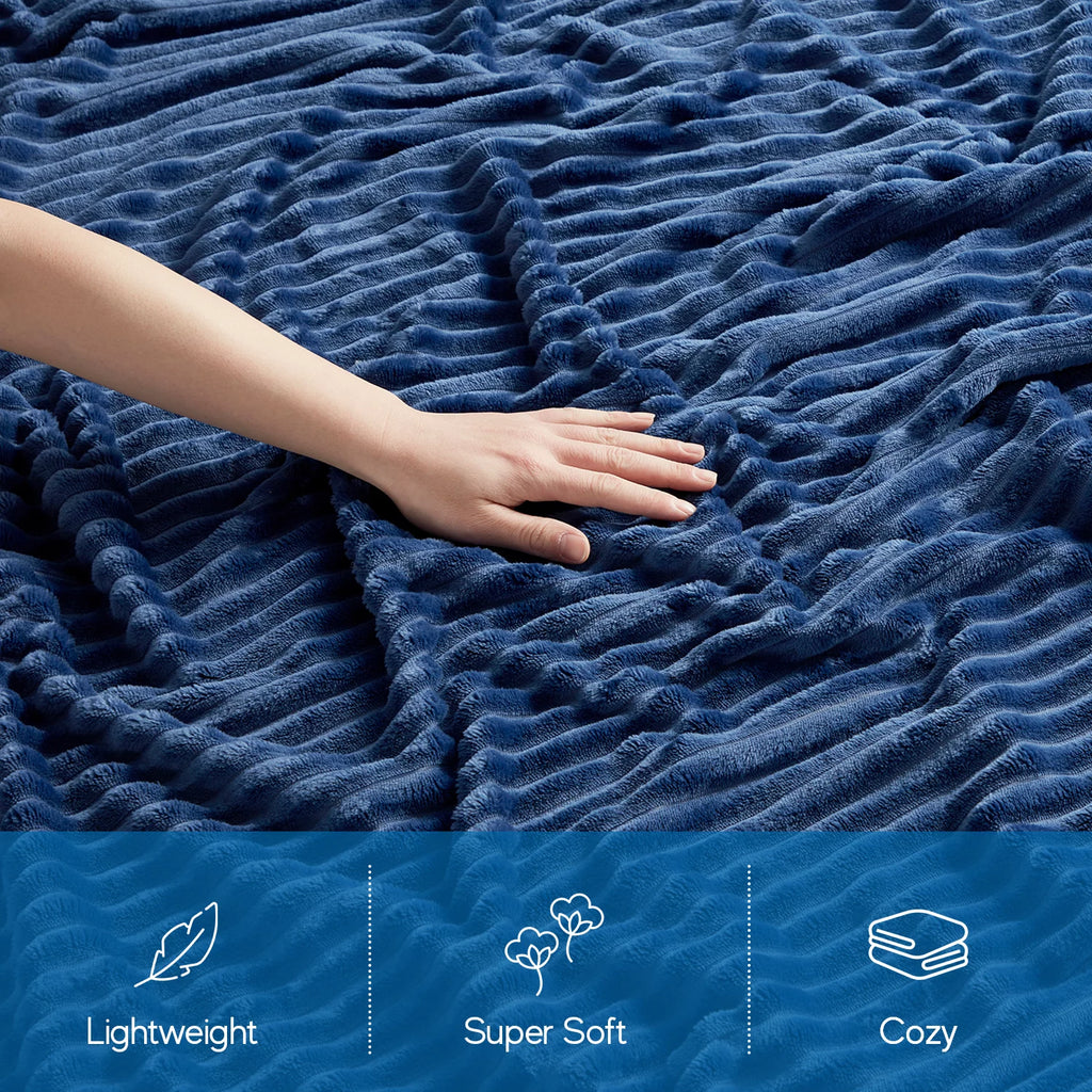 Soft Lightweight Plush Fleece Queen Size Blanket Z46417