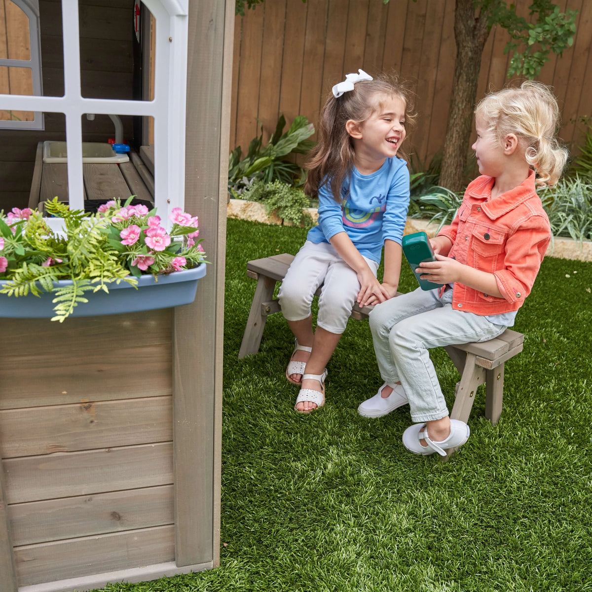 Wooden Outdoor Playhouse with Kitchen T286228