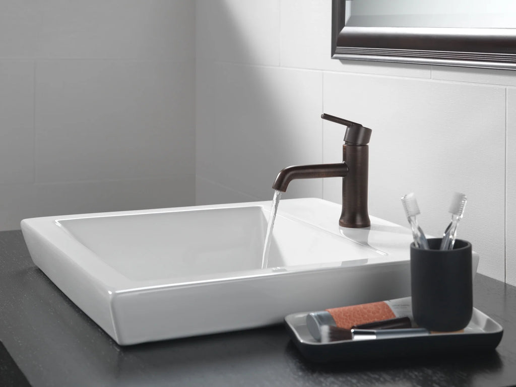 Single Handle Bathroom Faucet D486204