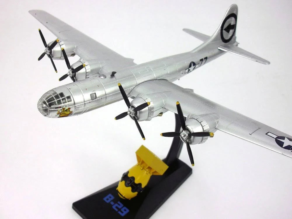 1/144 B-29 Superfortress and 1/72 Fat Man Bomb Diecast Model F82611