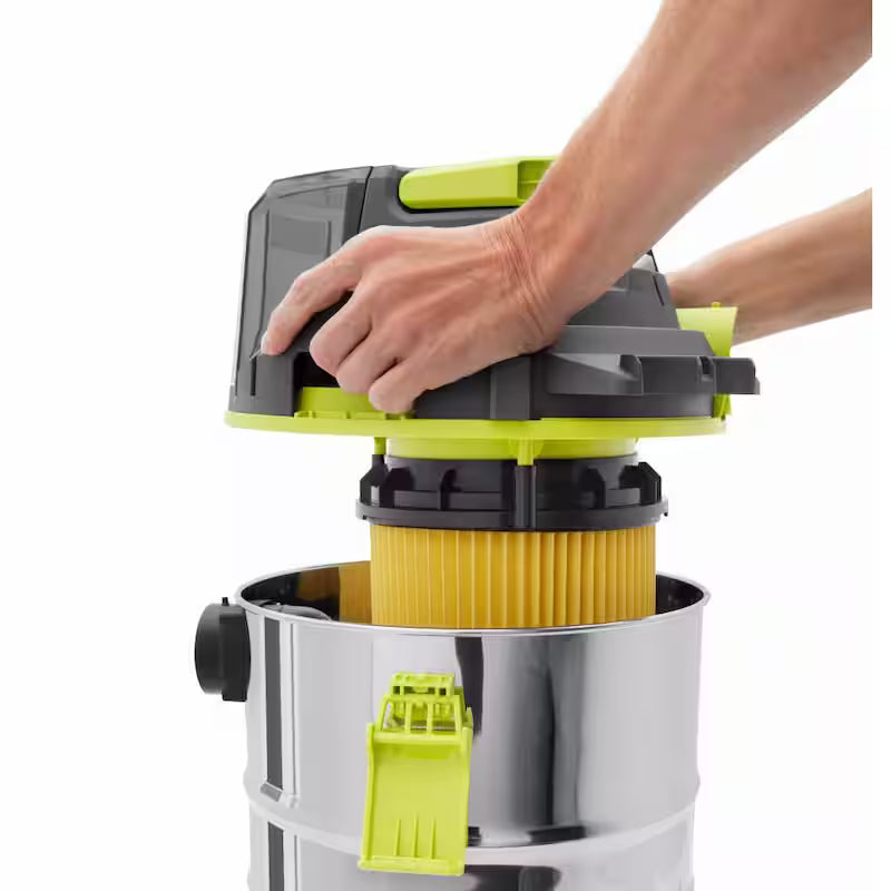 18V Cordless 4.75 Gal. Wet/Dry Vacuum Kit with Battery and Charger K70248