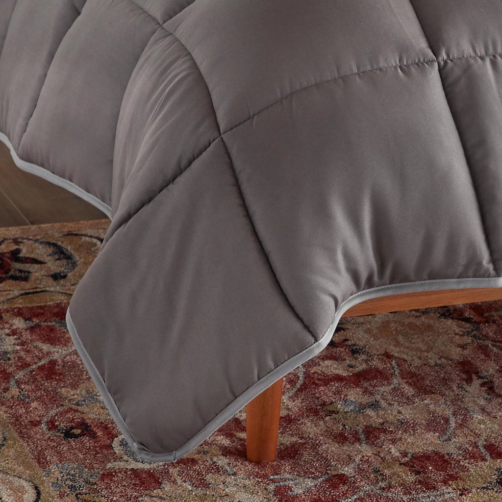 King Silver/Ash Down Alternative Comforter Q583135