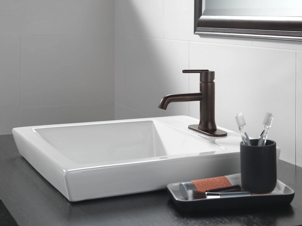 Single Handle Bathroom Faucet D486204