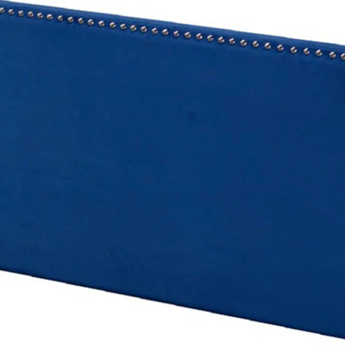 Queen Bed with Nailhead Trim H882551