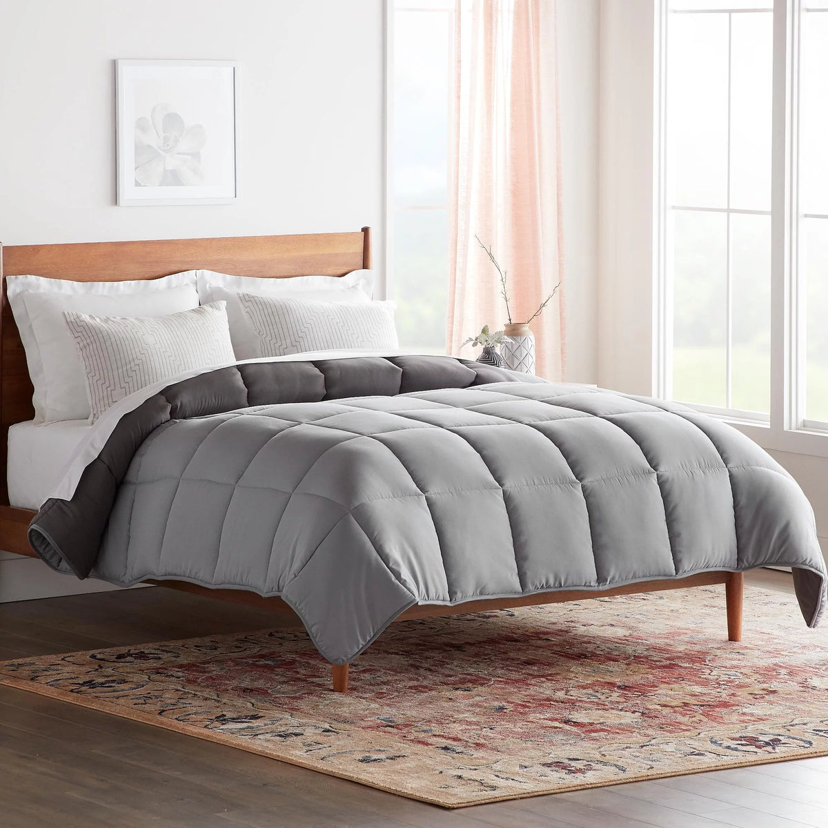 King Silver/Ash Down Alternative Comforter Q583135