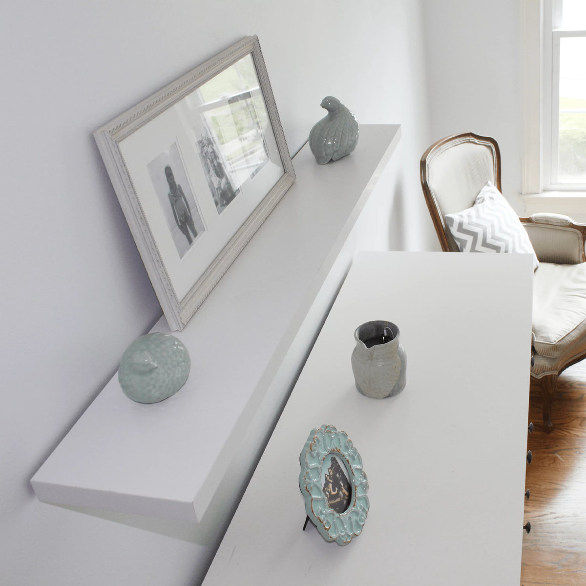 White Floating Wall Shelf M5799