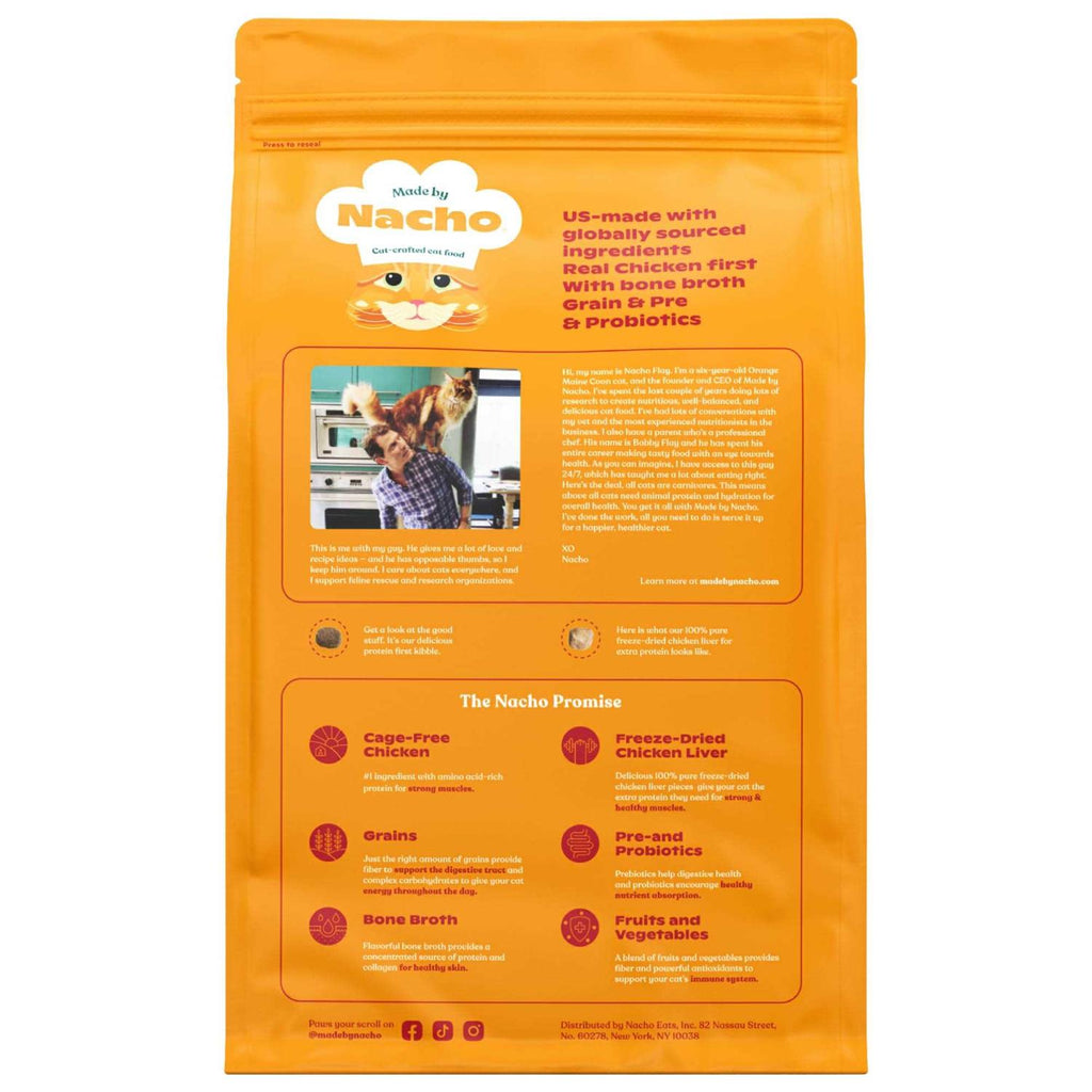 Dry Cat Food with Freeze Dried Raw Kibble D18589