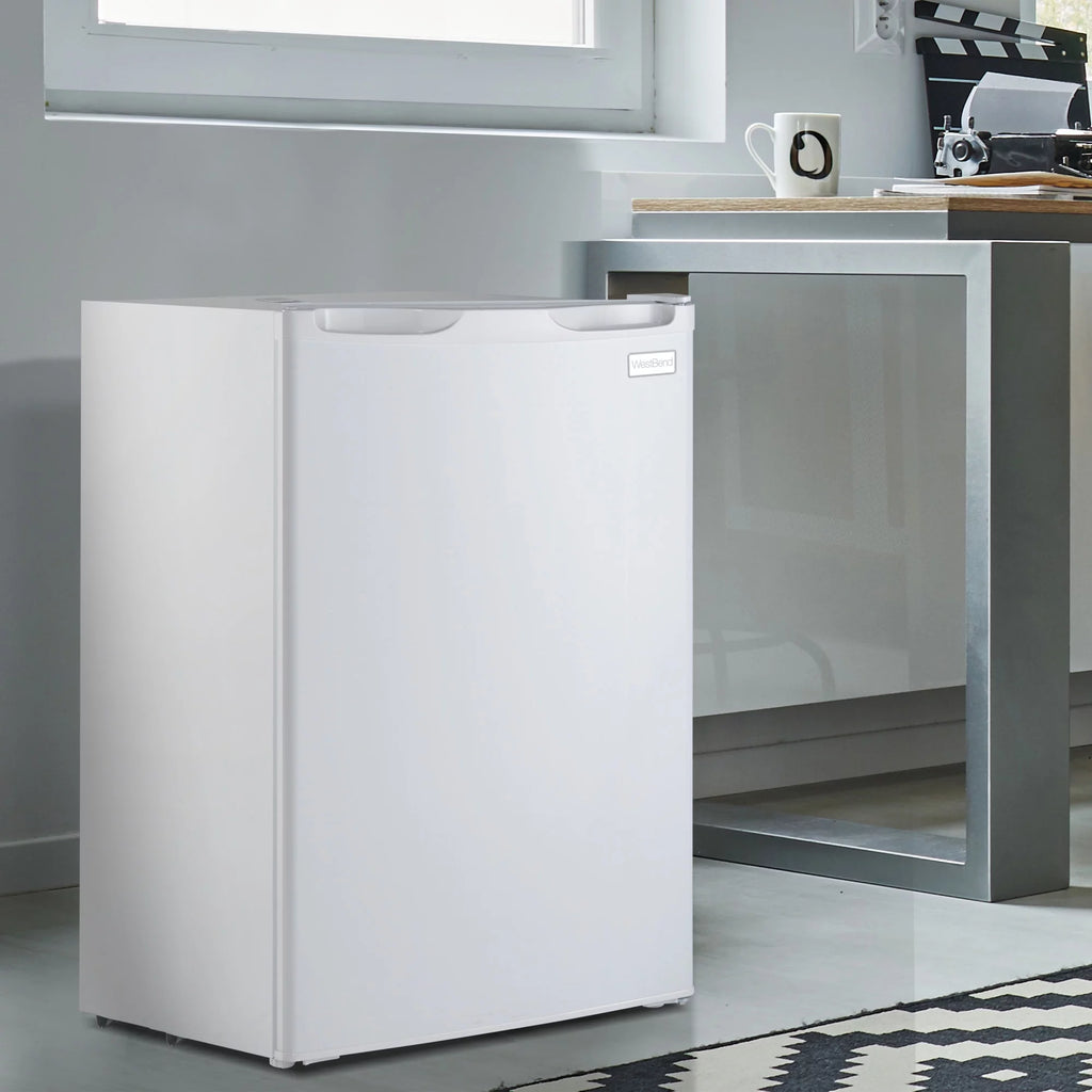 White 4.4 cu. ft. Compact Refrigerator E802757