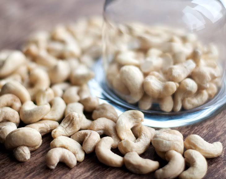 Raw Whole Cashews 18 lbs W858