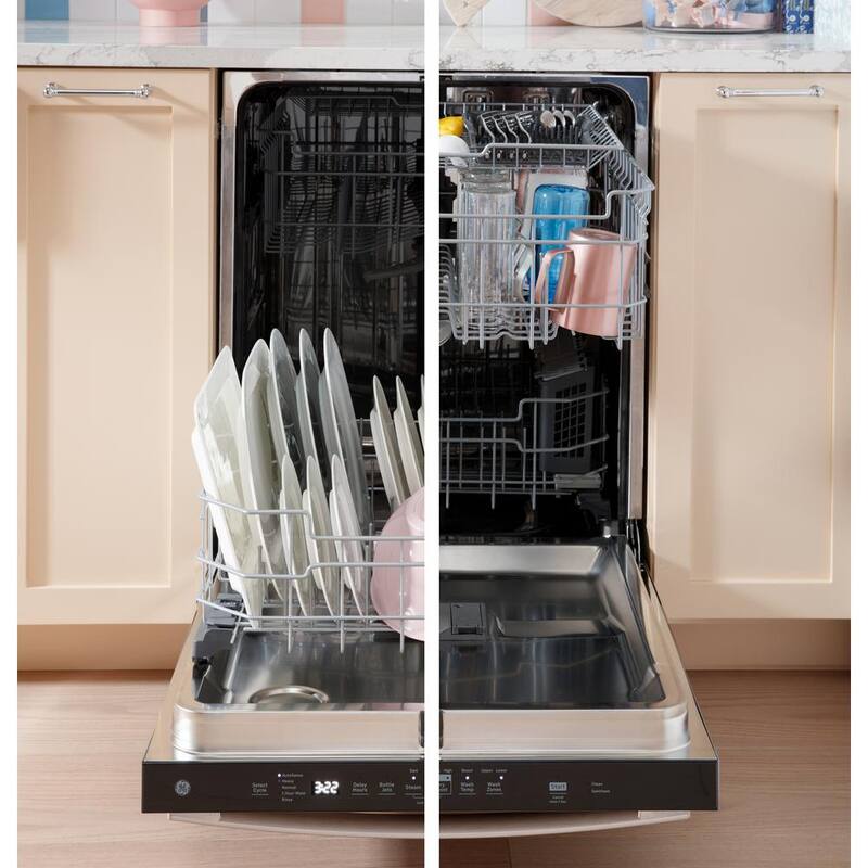 Built-In Tall Tub Dishwasher with 3rd Rack U440