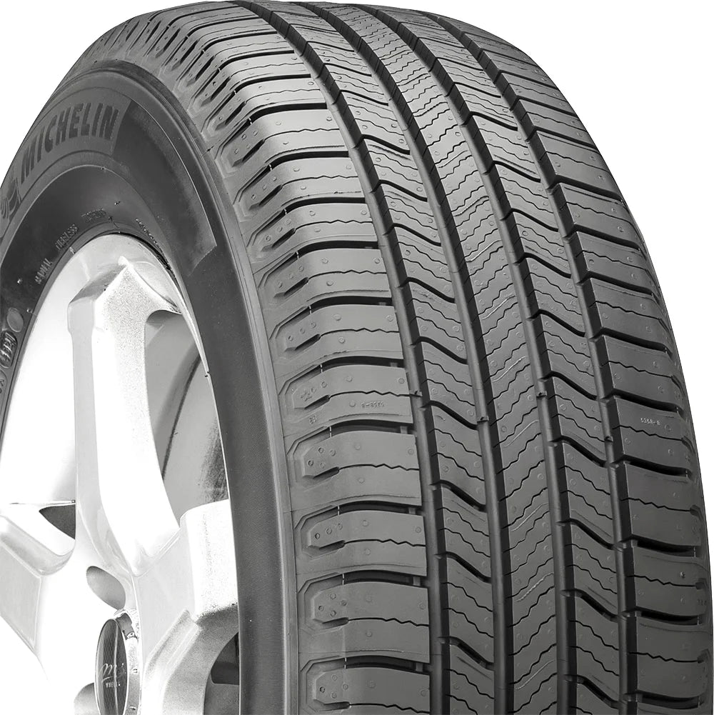 All Season 235/65R17 104H Passenger Tire P252013