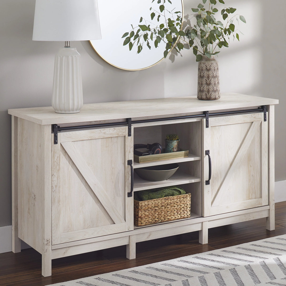 Rustic Gray TV Stand Q657079