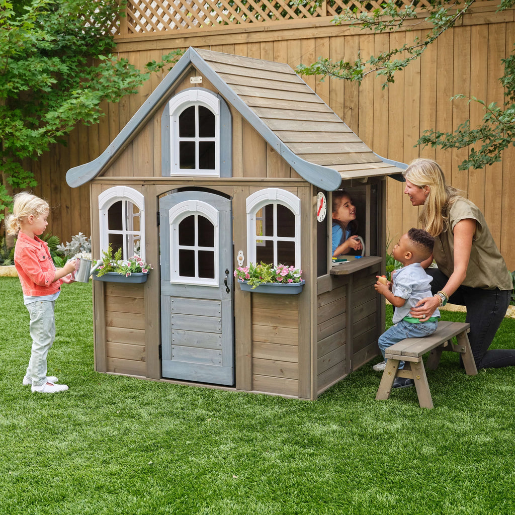 Wooden Outdoor Playhouse with Kitchen T286228