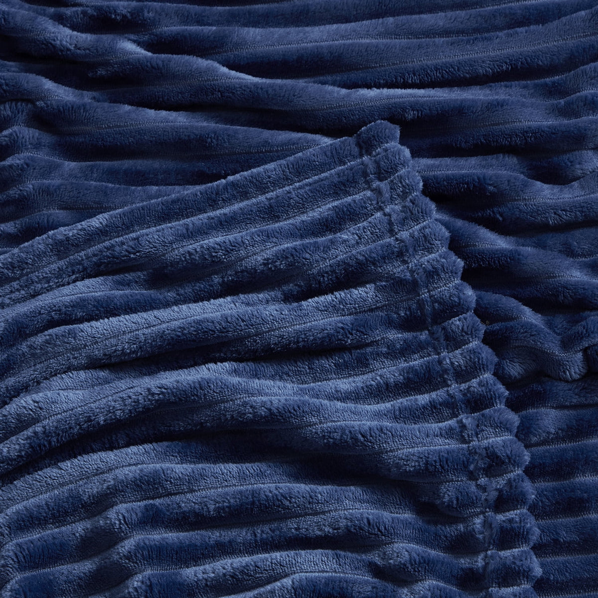 Soft Lightweight Plush Fleece Queen Size Blanket Z46417